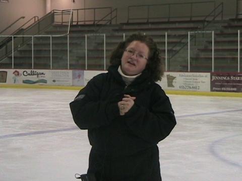 Ice Skating For Beginners Tips – Crossovers For Young Skaters (Sheila Thelen)
